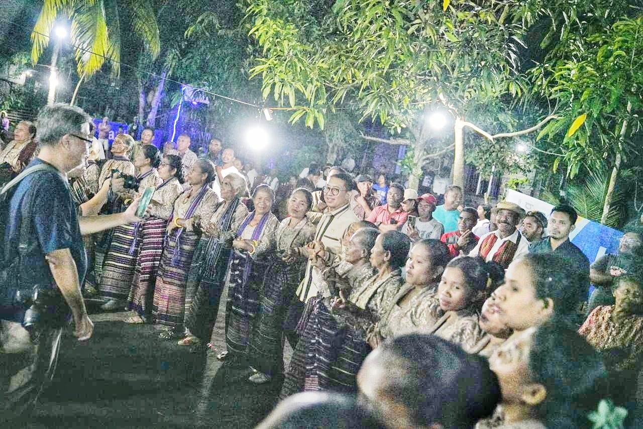 Menbud Fadli Zon Terpesona Budaya Adonara, Ajak Dunia Kenal Tradisi Indonesia