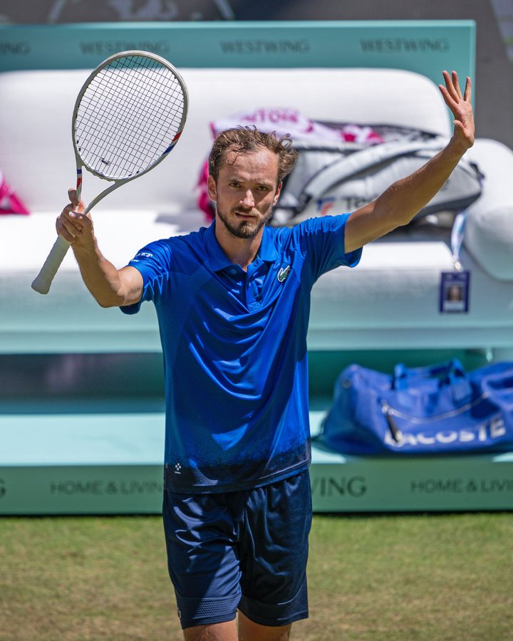Alcaraz Masuk Final HSBC Championships Bertemu Jiri Lehecka, Medvedev ke Final Terra Wortmann Open Bertemu Bublik
