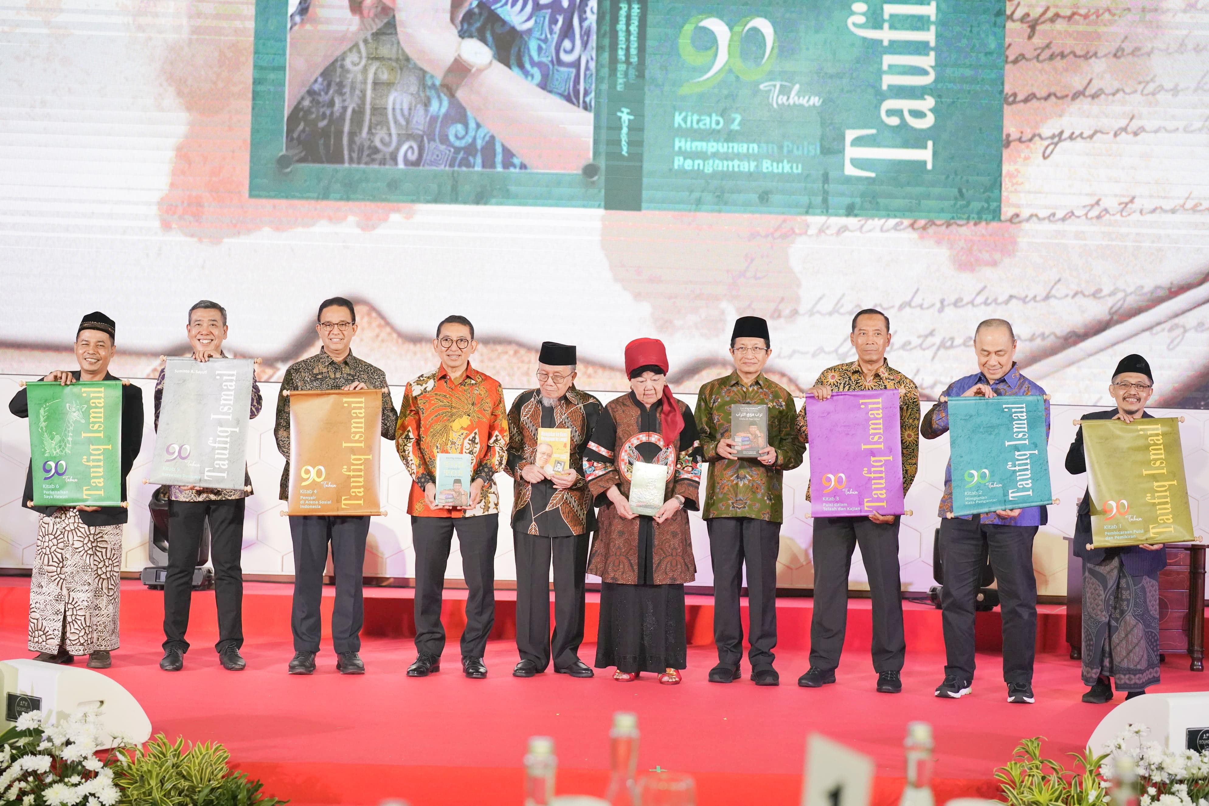Kementerian Kebudayaan Peringati Hari Sastra Indonesia ke-12 dan Luncurkan Buku Taufiq Ismail