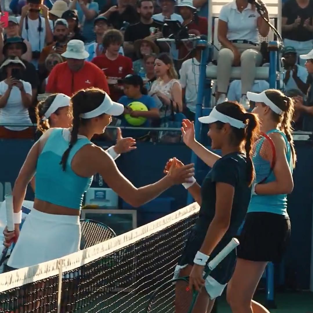 Duet Petenis Cantik, Emma Raducanu-Elena Rybakina Menang di Laga Pertama di Washington Open