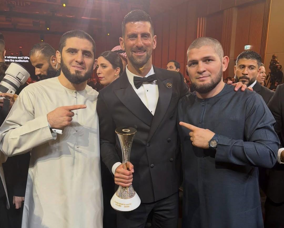 Ronaldo Serahkan Globe Sports Award kepada Djokovic: Saling Memuji Punya Kisah Mirip dan Kejar Gol ke 1000 dan Grand Slam ke 25
