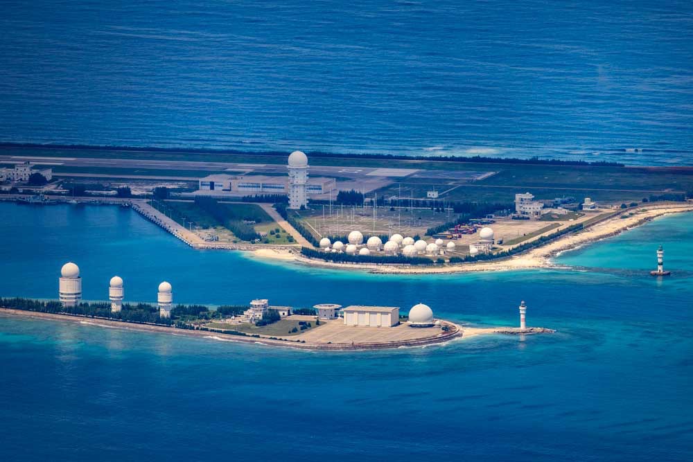 Dengan Menimbun Berton-ton Pasir ke Laut Selama 12 Tahun, China Berhasil Menciptakan Pulau Baru Yang Mewah