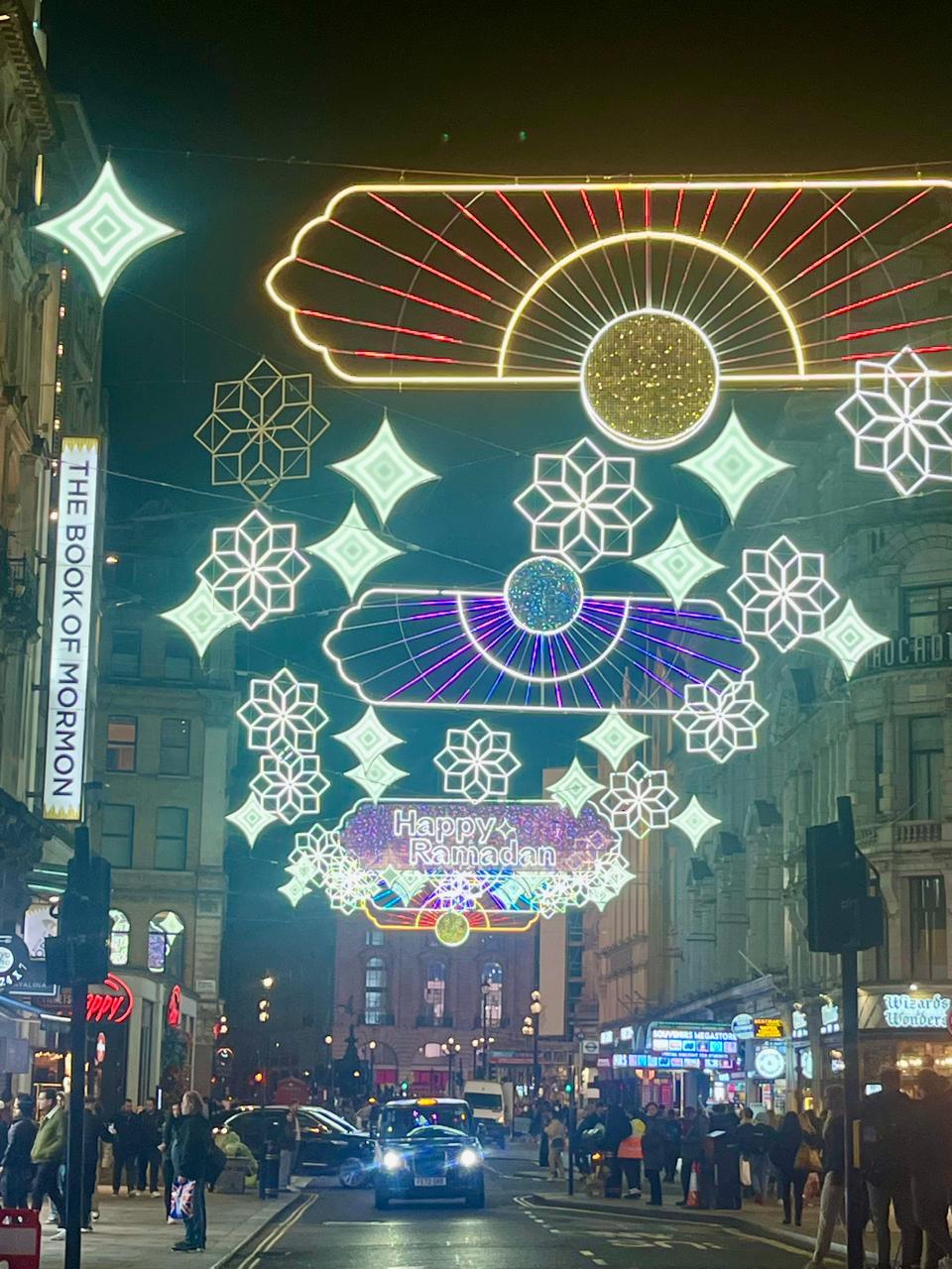 Ramadhan Lights yang Ikonik Bakal Menghias Langit London Mulai 18 Februari 2026
