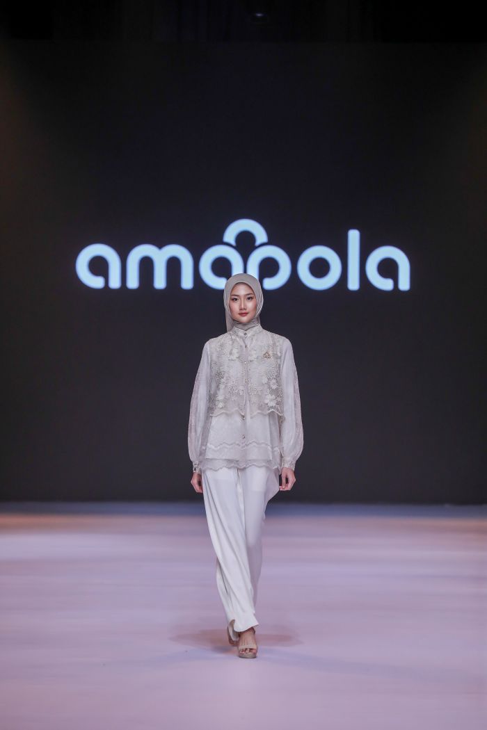Fleur Reverie dari Amapola, Paduan Lace-Silk dengan Nuansa Putih & Soft Pastel Wujudkan Keindahan Hari Raya