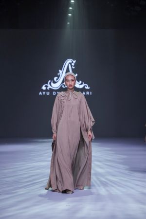 Koleksi Fleur Nouvelle dari Ayu Dyah Andari, Pilihan untuk Tampil Lembut dan Feminin di Hari Raya