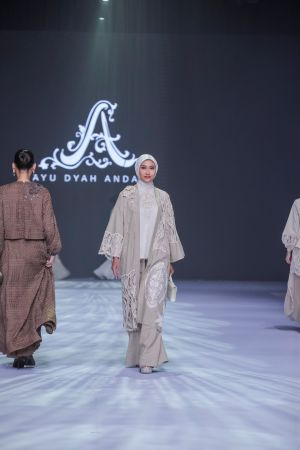 Koleksi Fleur Nouvelle dari Ayu Dyah Andari, Pilihan untuk Tampil Lembut dan Feminin di Hari Raya