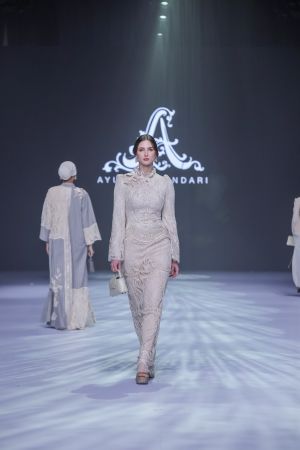 Koleksi Fleur Nouvelle dari Ayu Dyah Andari, Pilihan untuk Tampil Lembut dan Feminin di Hari Raya