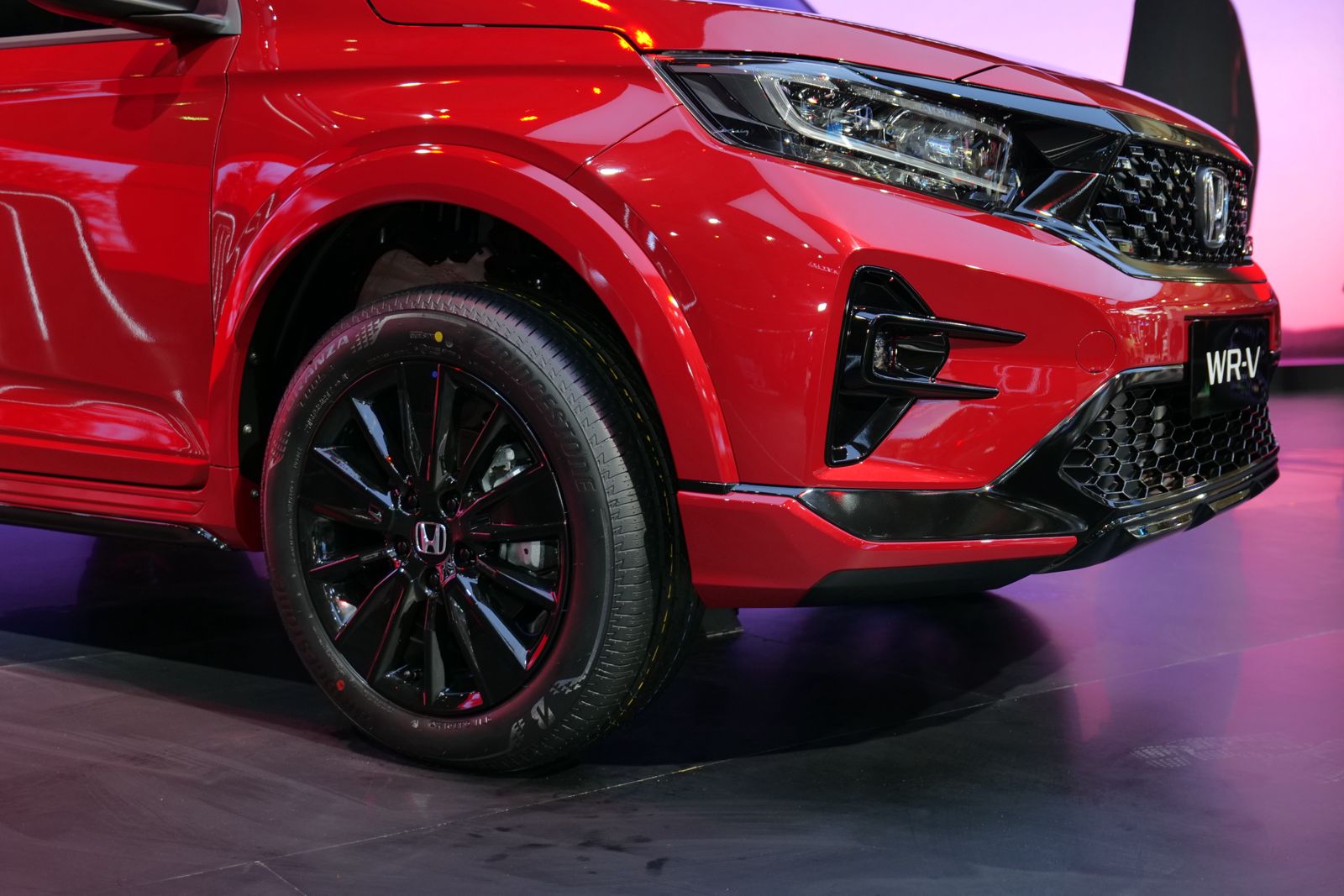 Mengendarai Honda New WR-V: Berani Tampil Lebih Stylish