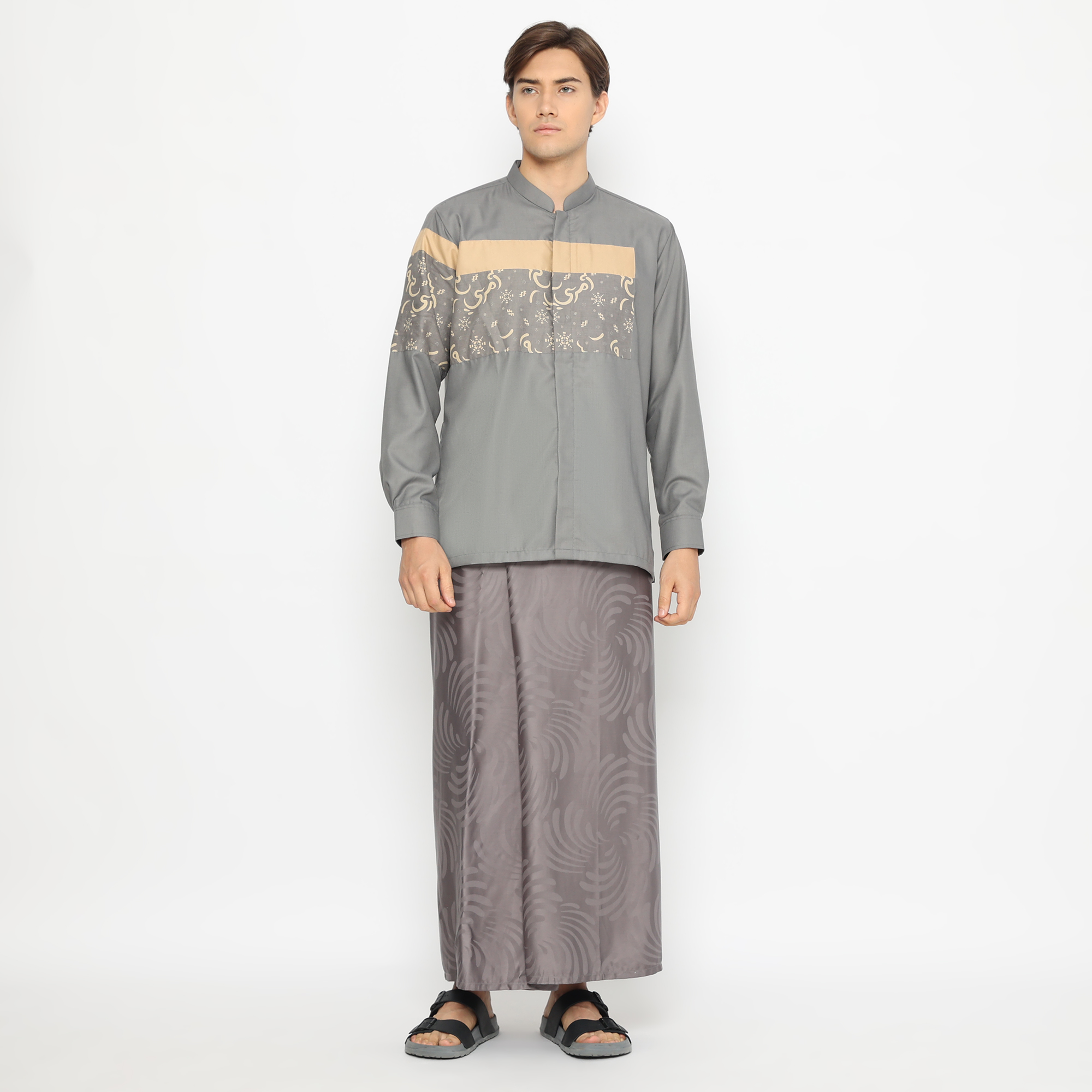 Tren Baju Lebaran untuk Pria, Koko Kurta dan Celana Sarung untuk Tampil Up To Date