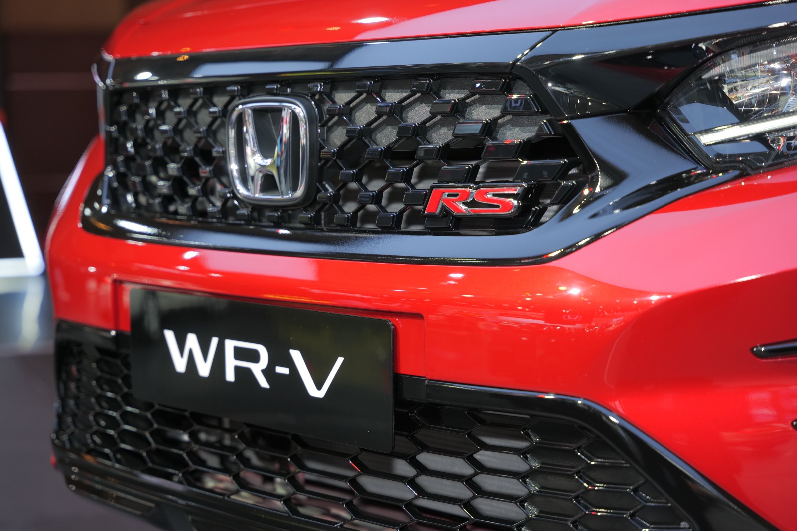 New Honda WR-V: Small SUV yang Lebih Sporty dan Connected