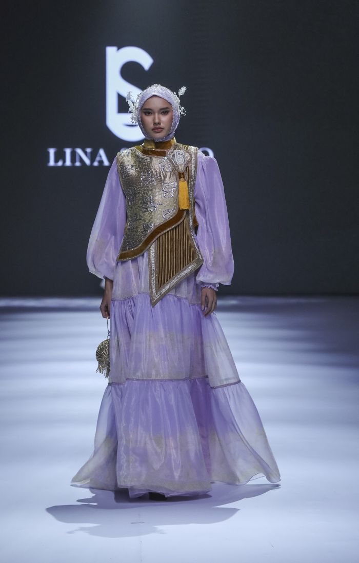 Koleksi Gema Rayya dari Lina Sukijo untuk Gaya Soft Glamour di Idul Fitri