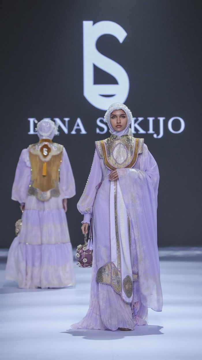 Koleksi Gema Rayya dari Lina Sukijo untuk Gaya Soft Glamour di Idul Fitri