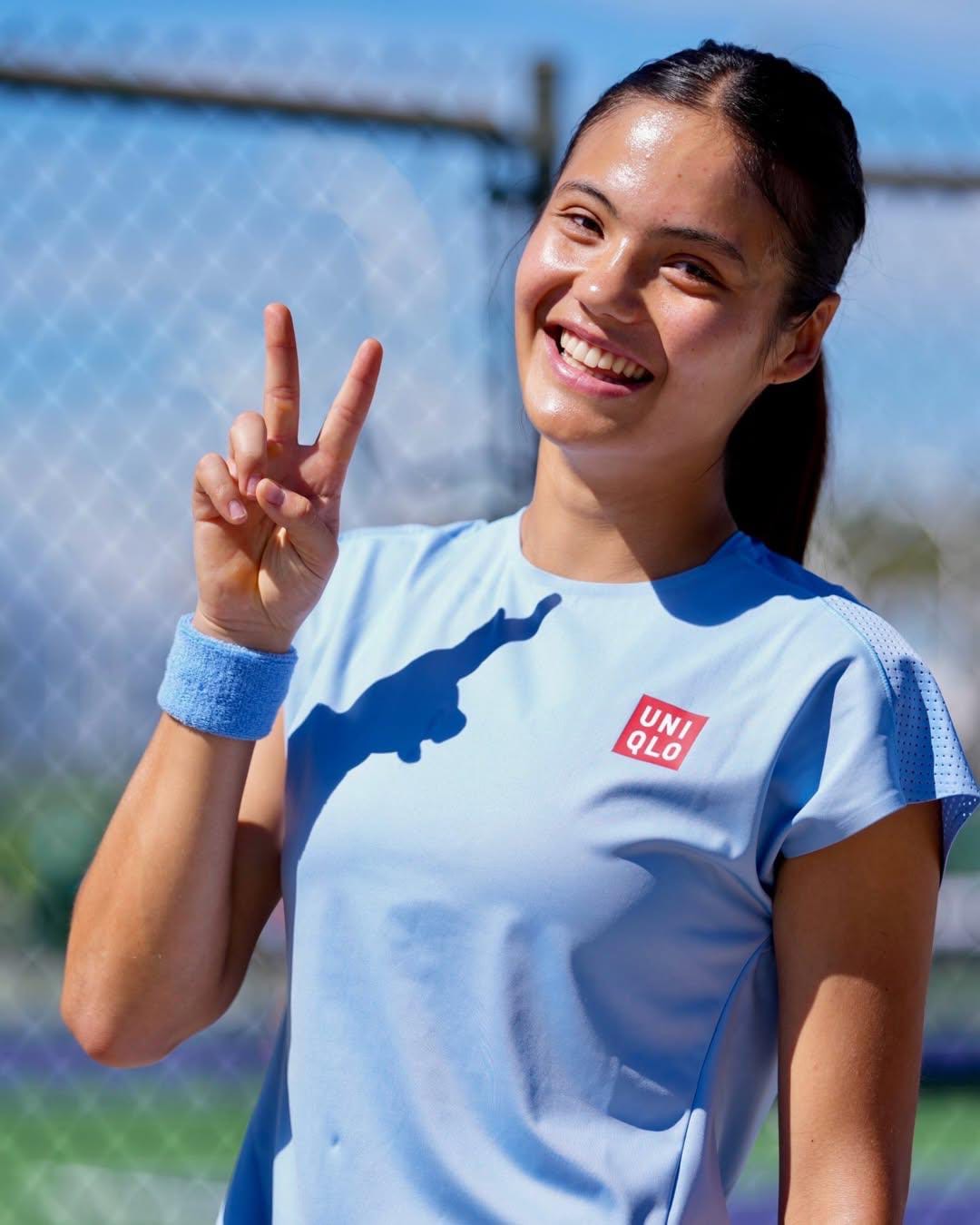 Indian Wells: Si Cantik Emma Raducanu Akhirnya Menang, Tampil Perkasa dengan Kostum Baru Uniqlo
