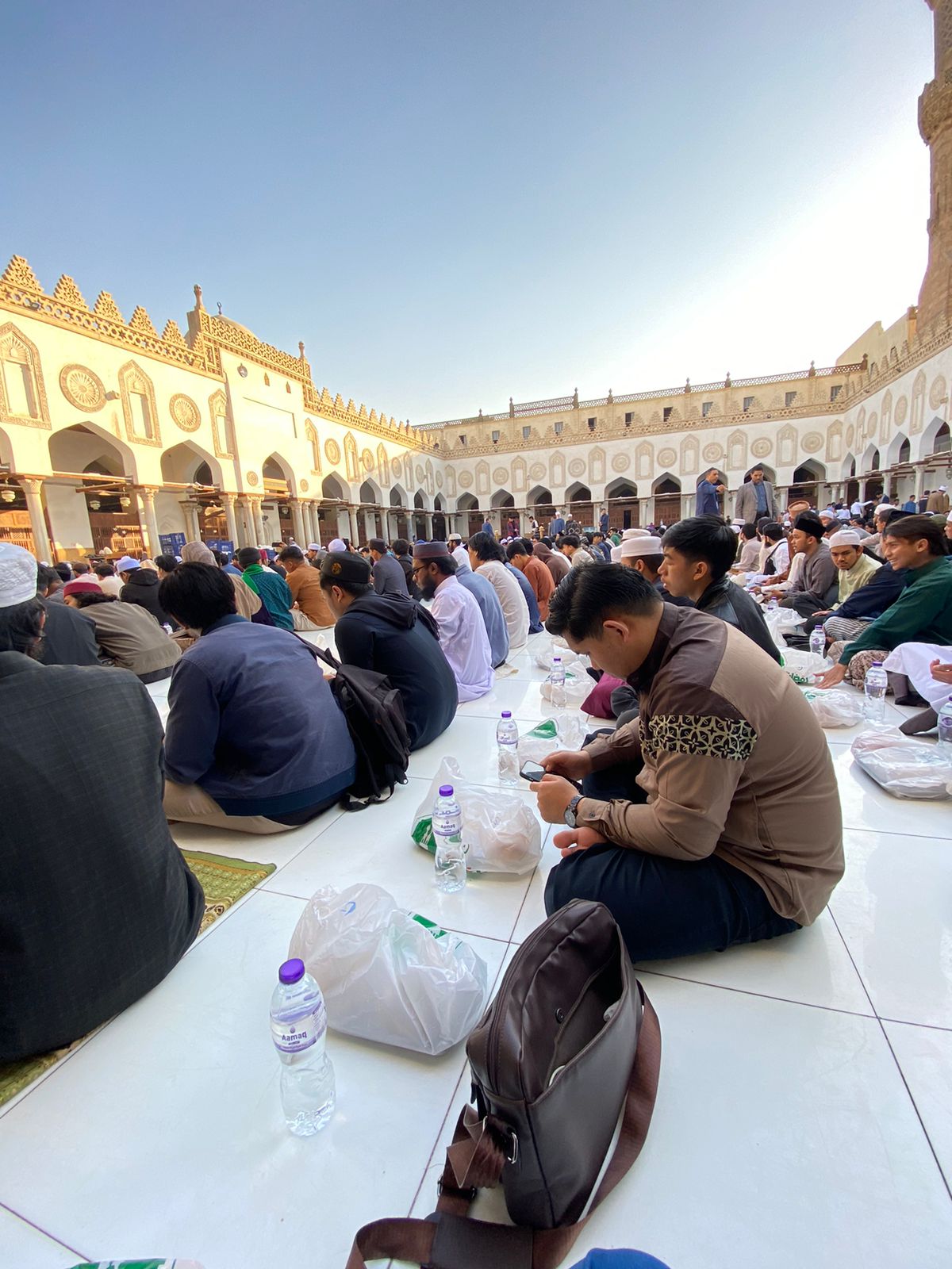 Lebaran di Kairo, Kisah Pelajar RI Menyaksikan Muhsinin Mesir Berbagi Iftar hingga THR