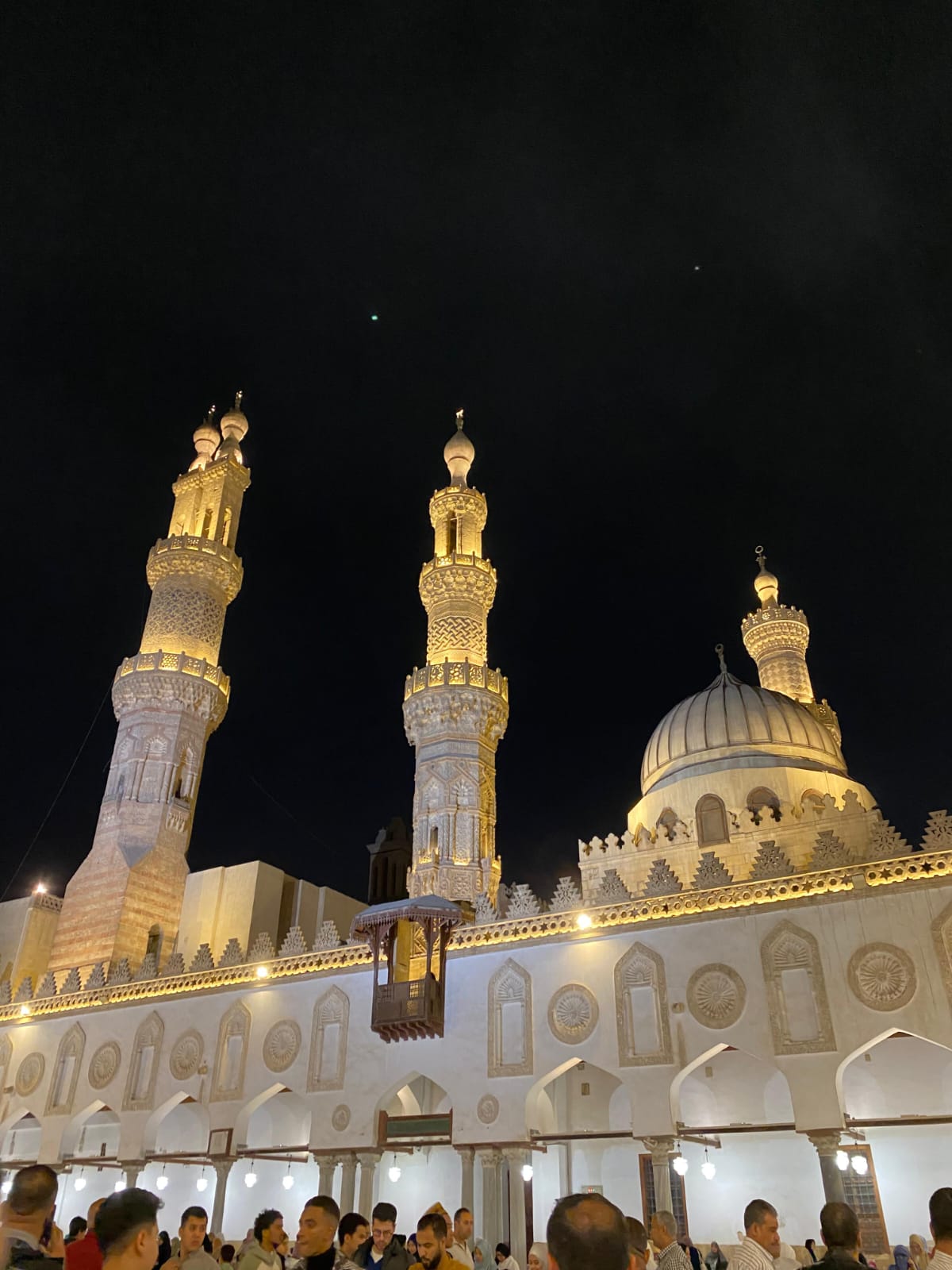 Lebaran di Kairo, Kisah Pelajar RI Menyaksikan Muhsinin Mesir Berbagi Iftar hingga THR