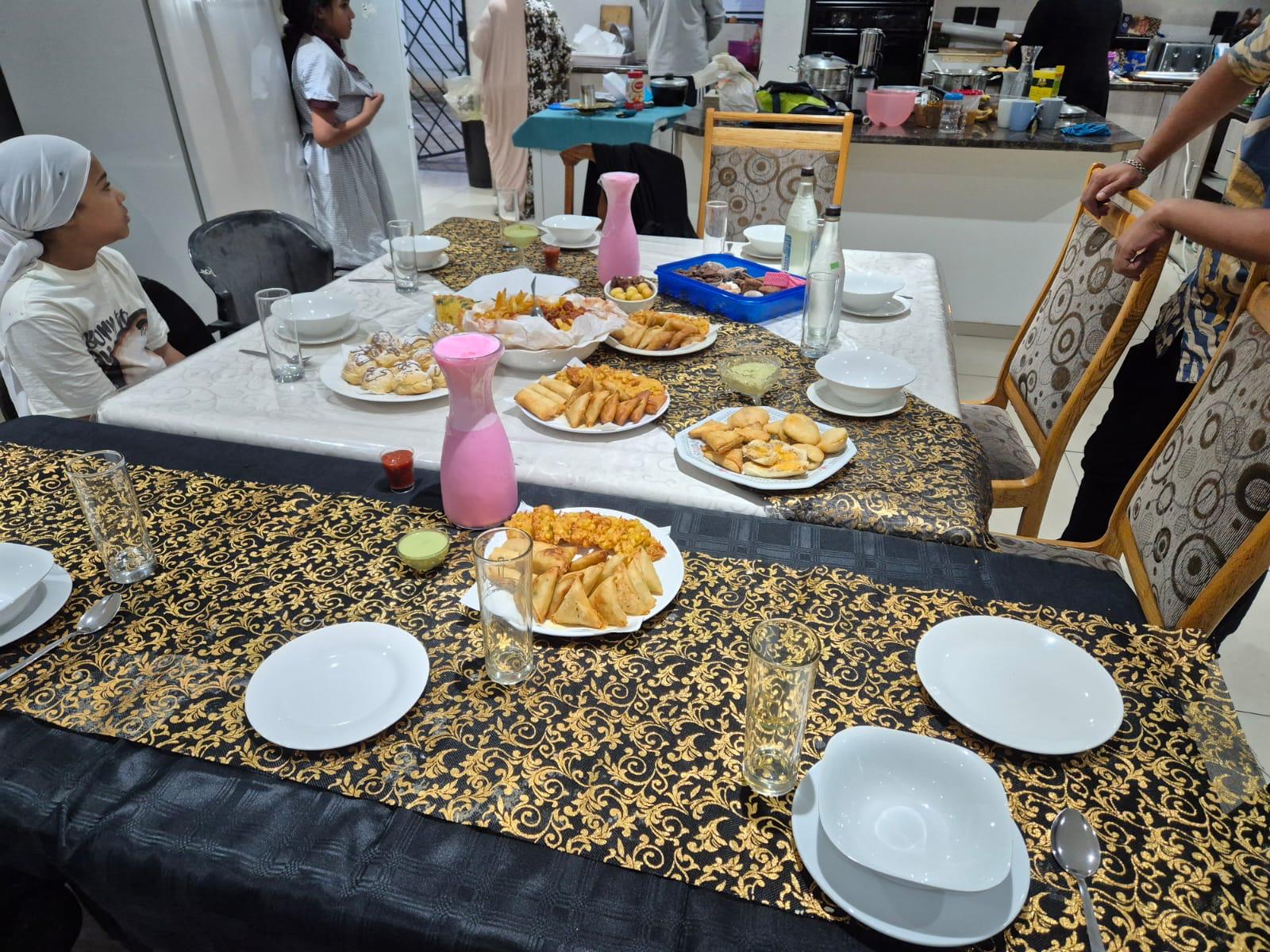 Potret WNI Rayakan Lebaran di Johannesburg: Gelar Open House hingga Berbagi Kue Kering