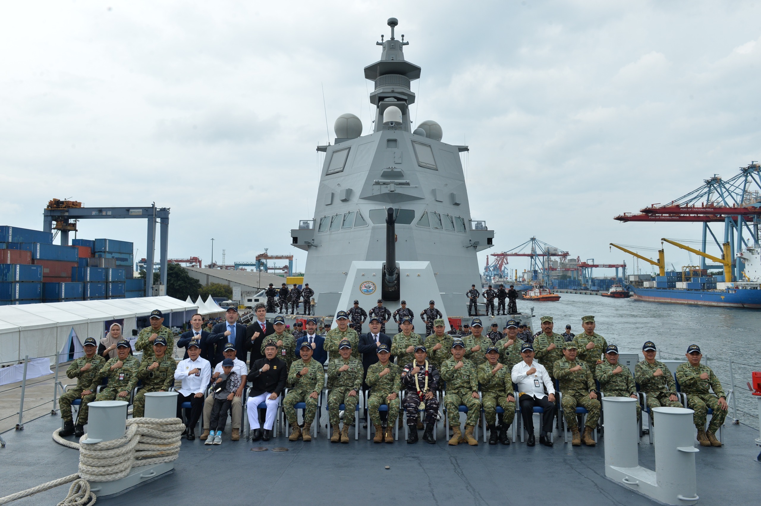 Siap Perkuat Armada TNI AL, KRI Prabu Siliwangi-321 Disambut Panglima TNI dan Kasal Di Jakarta