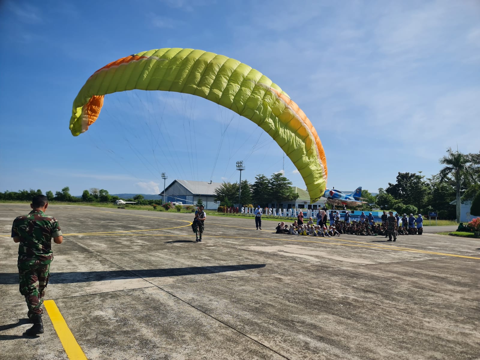 Lanud Sultan Iskandar Muda Kenalkan Dunia Dirgantara kepada Siswa TK dan PAUD