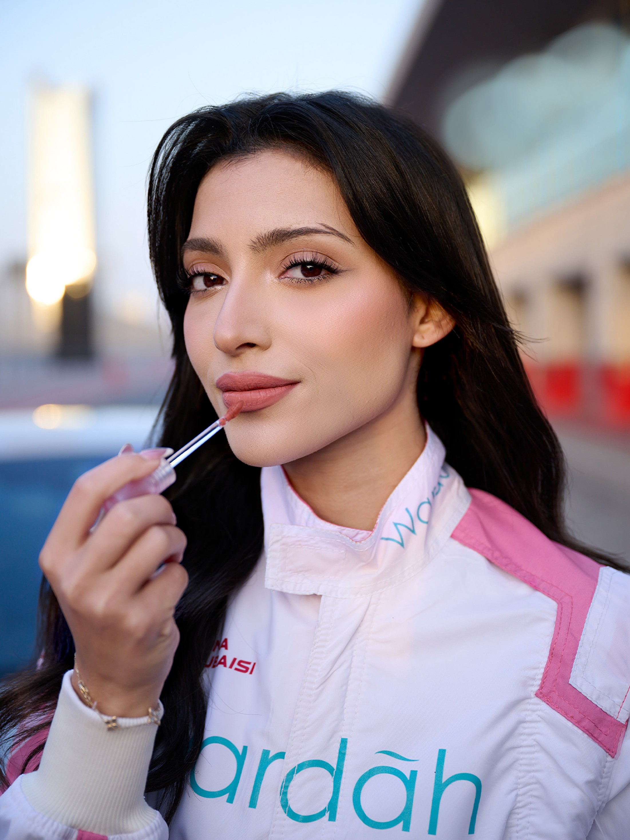 Pembalap Dunia Amna Al Qubaisi yang Penuh Prestasi, Didapuk sebagai The Global Face Wardah