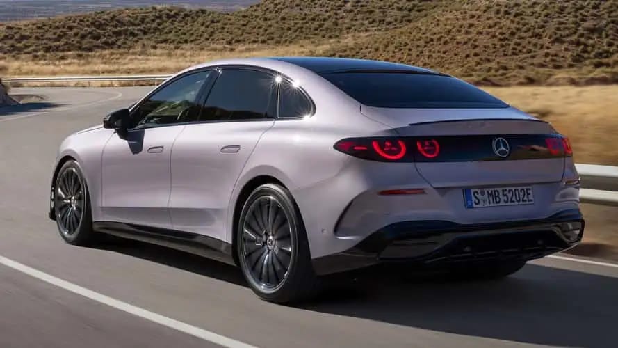 Mercedes-Benz C-Class EV Memang Bukan Seperti Yang Lain