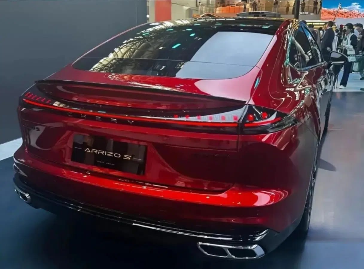 Chery Arrizo S Debut di Beijing: Sedan Berwajah Audi dengan Tenaga Turbo 192 kW