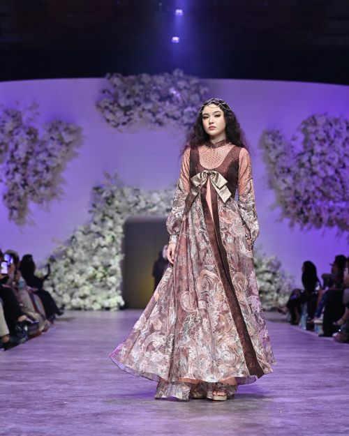 Majestic, Karya Terbaru Jenama Arabelle Hadirkan Nuansa Mewah dan Feminin Modern