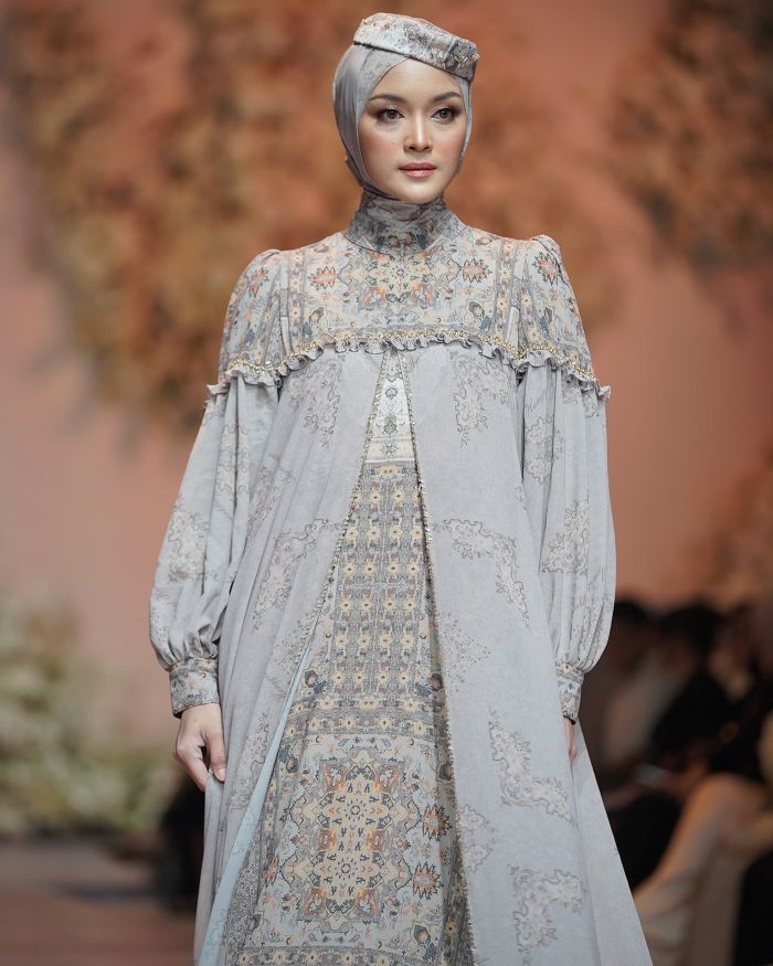 Ethereal Heritage dari Agoest Hanggono, Sentuhan Warisan Kashmir dalam Balutan Modest Fashion Modern