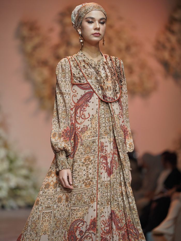 Ethereal Heritage dari Agoest Hanggono, Sentuhan Warisan Kashmir dalam Balutan Modest Fashion Modern