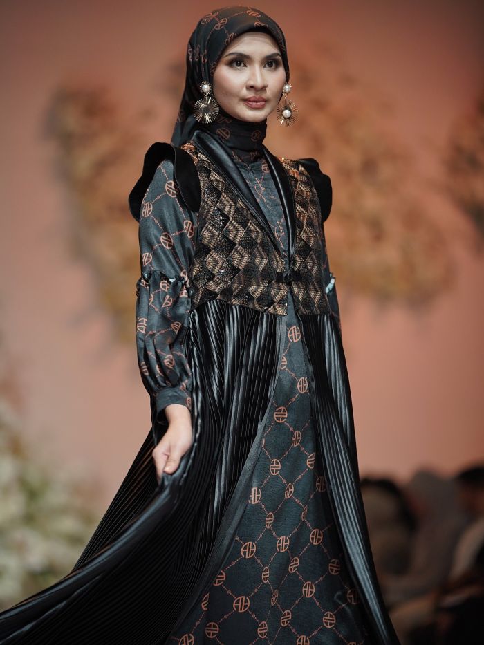 Ethereal Heritage dari Agoest Hanggono, Sentuhan Warisan Kashmir dalam Balutan Modest Fashion Modern