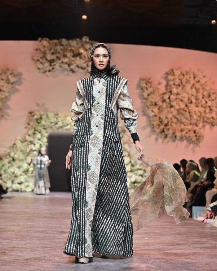 Mosaic Bloom dari Amyza, Wujudkan Keindahan Bunga Peony dan Arsitektur Timur Tengah dalam Fashion
