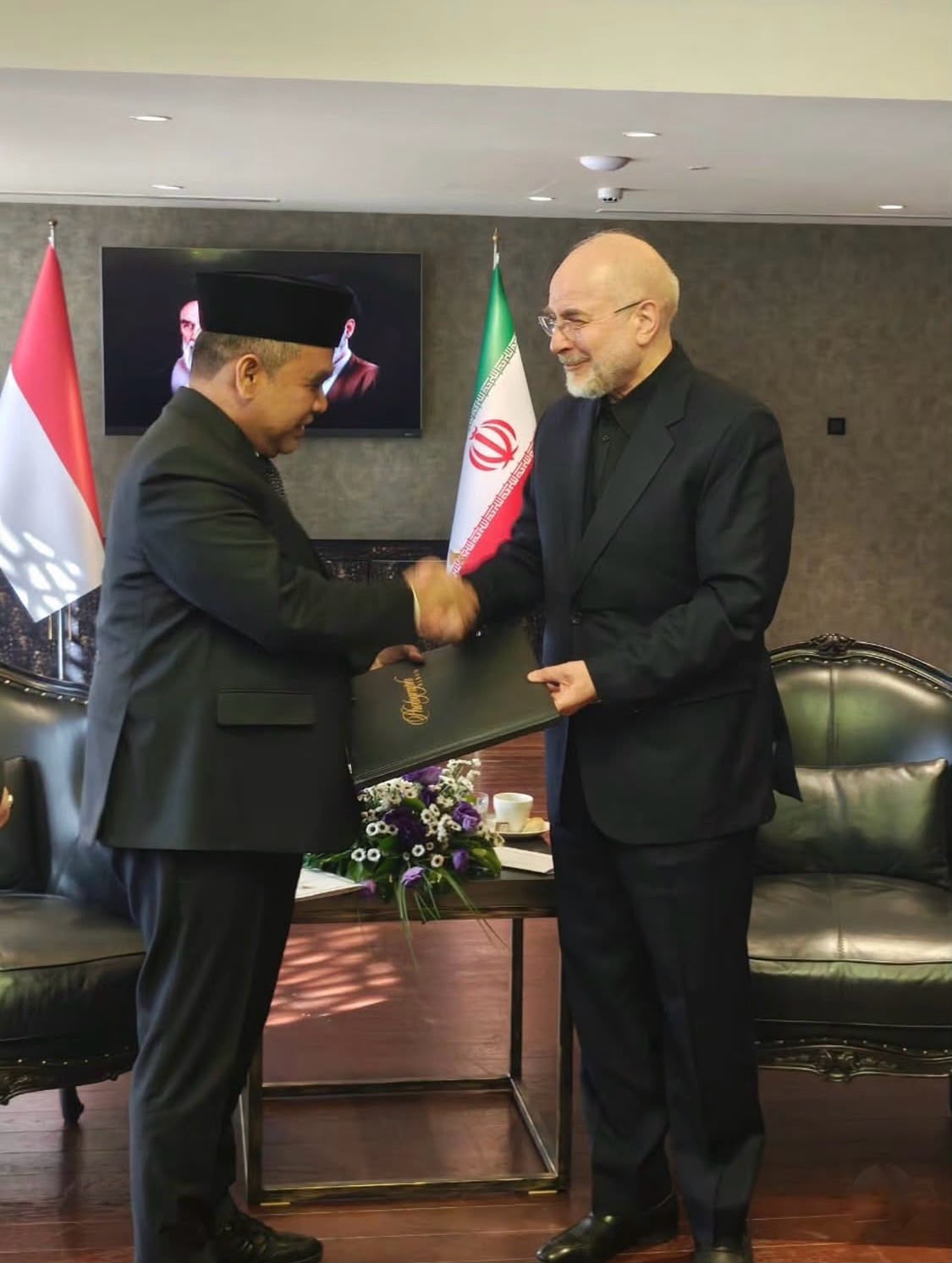 Ahmad Muzani Bertemu Ketua Majelis Iran, Indonesia Tegaskan Diplomasi Jadi Jalan Perdamaian