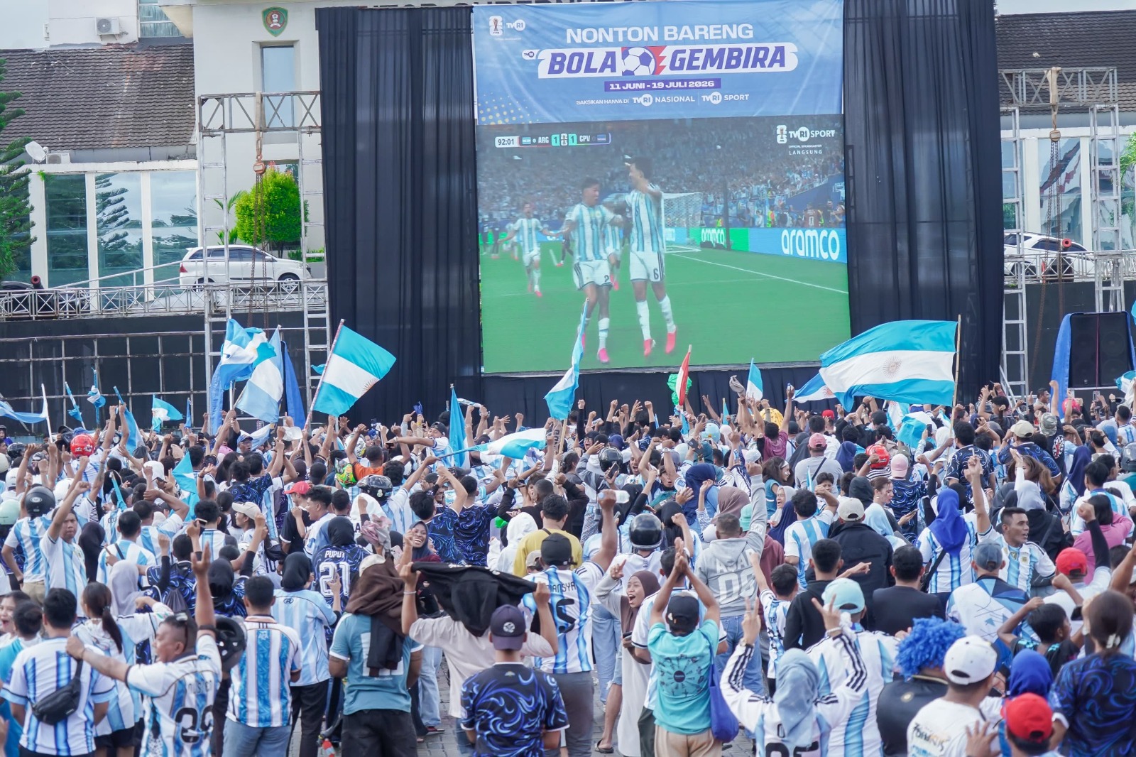Nobar Kebangsaan TNI AD-TVRI Jangkau 1,1 Juta Penonton, Gerakkan UMKM