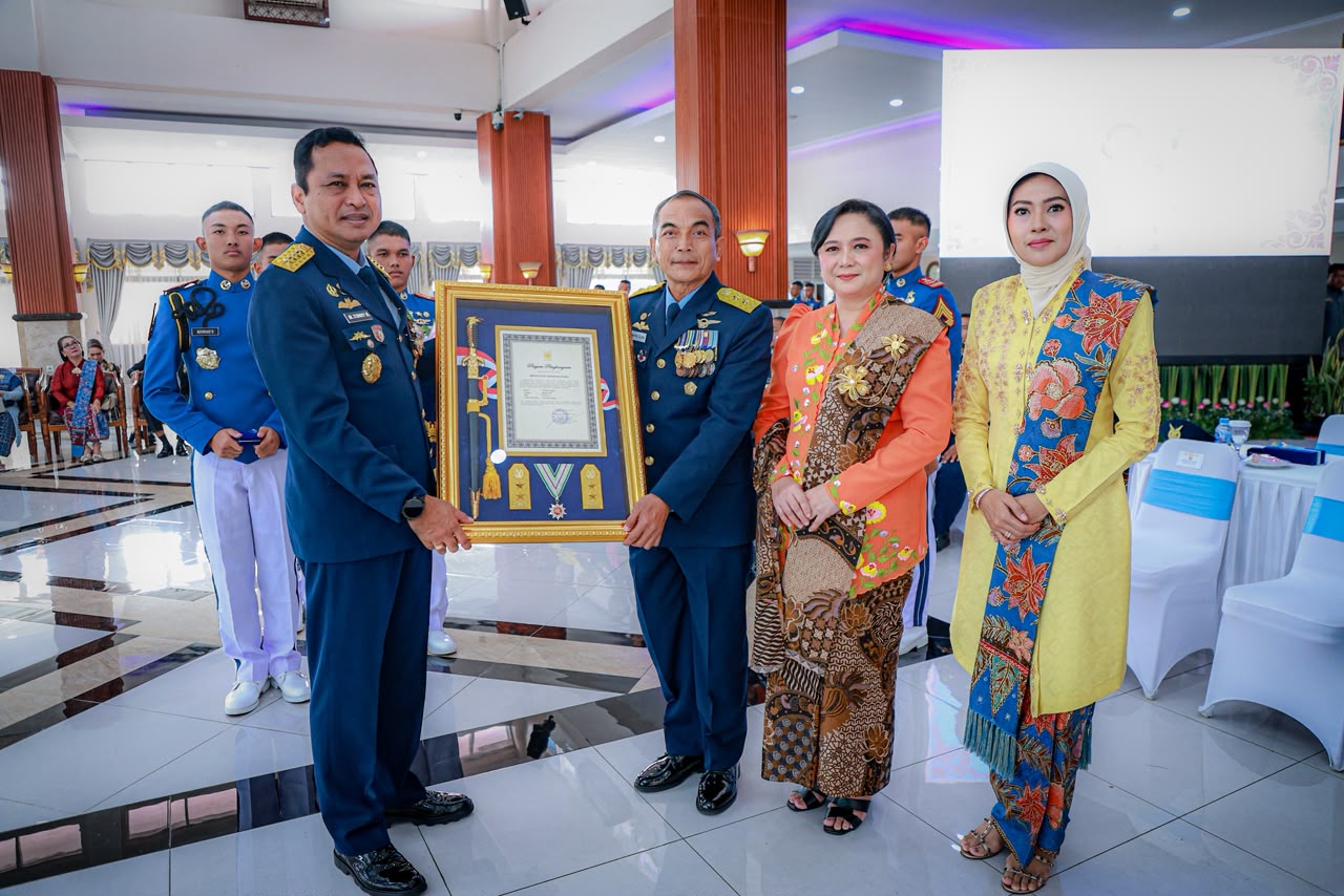 Wisuda Purnawira Pati TNI AU Teguhkan Estafet Pengabdian Antargenerasi