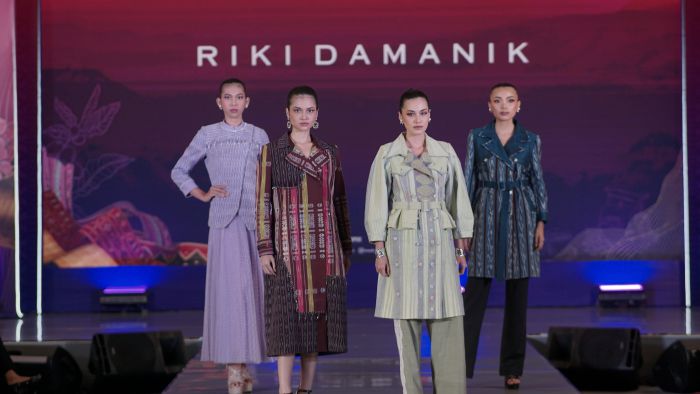 Medan Fashion Trend 2026 Sukses Digelar, 520 Karya dari 43 Desainer Menampilkan Kekayaan Wastra Nusantara
