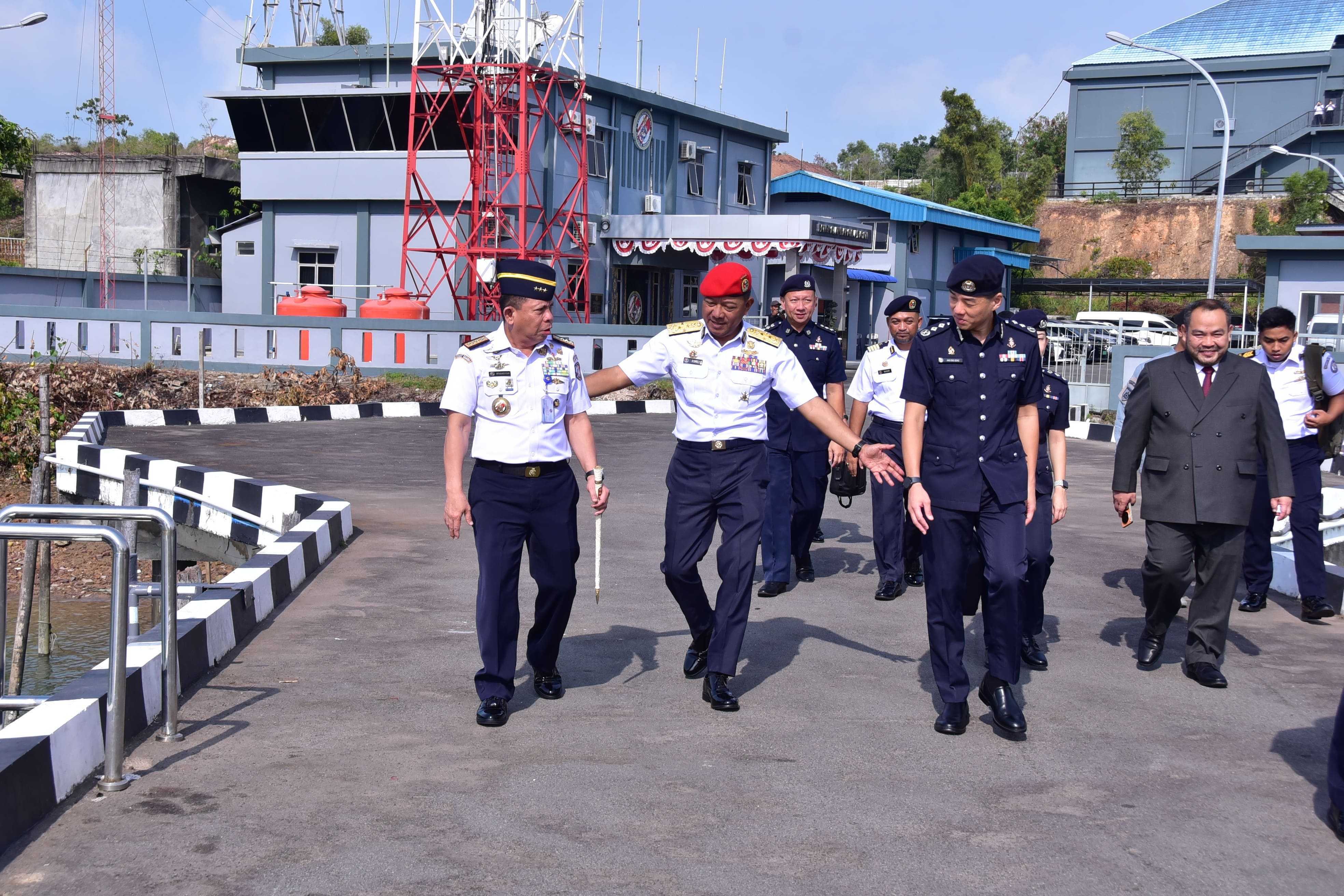 Bakamla RI Sambut Kedatangan Kapal Coast Guard Malaysia dan Singapura