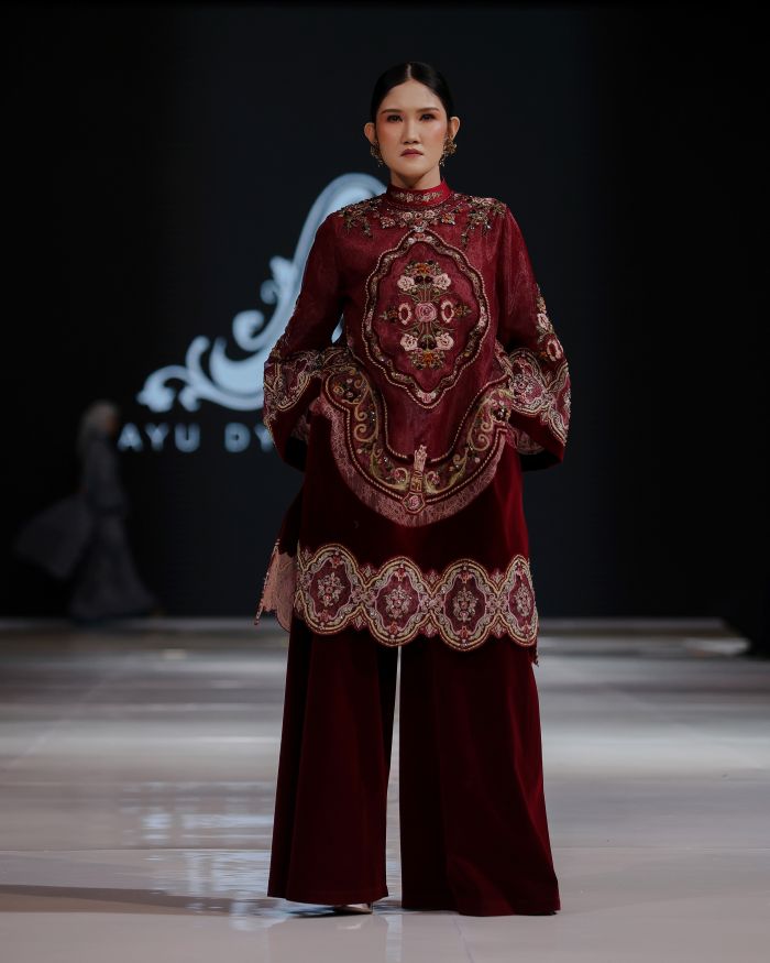 Puspa: Ketika Bunga, Perempuan, dan Budaya Nusantara Bertemu dalam Satu Koleksi