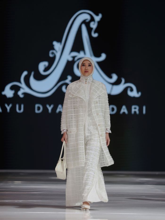 Puspa: Ketika Bunga, Perempuan, dan Budaya Nusantara Bertemu dalam Satu Koleksi