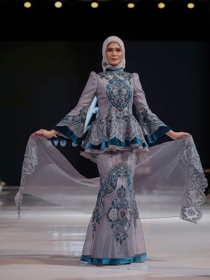 Puspa: Ketika Bunga, Perempuan, dan Budaya Nusantara Bertemu dalam Satu Koleksi