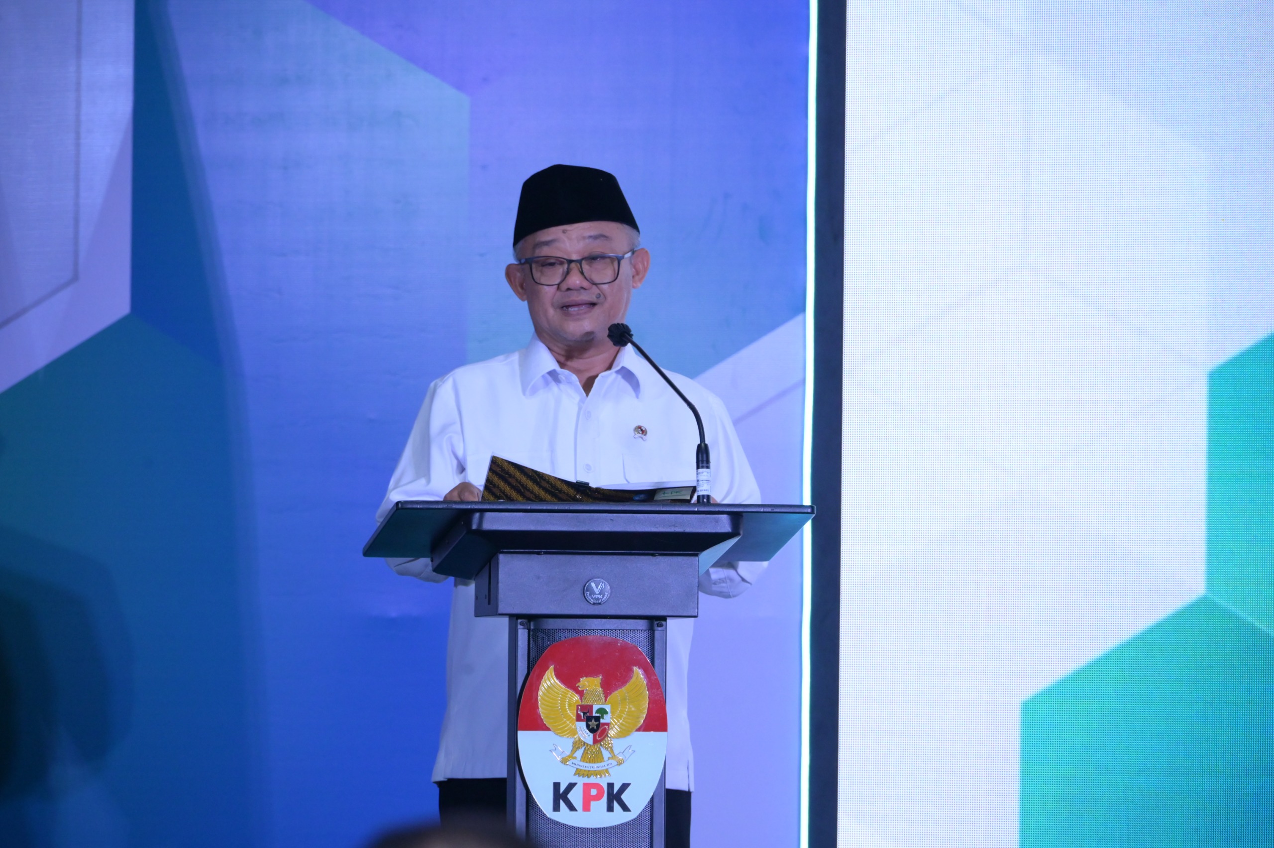 Membangun Integritas Pendidikan Melalui Pembenahan Sistem dan Transparansi Layana Publik