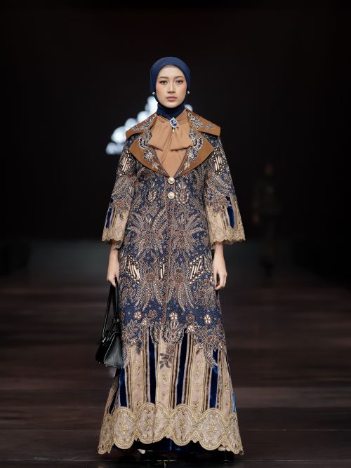 Puspa Nusantara Karya Ayu Dyah Andari, Harmoni Wastra Indonesia dalam Balutan Elegan